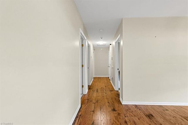 4556 Shattalon Drive, Winston-salem, NC 27106