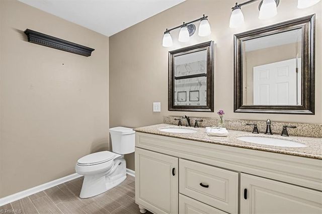 4556 Shattalon Drive, Winston-salem, NC 27106