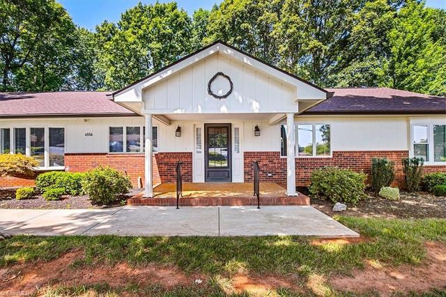 4556 Shattalon Drive, Winston-salem, NC 27106