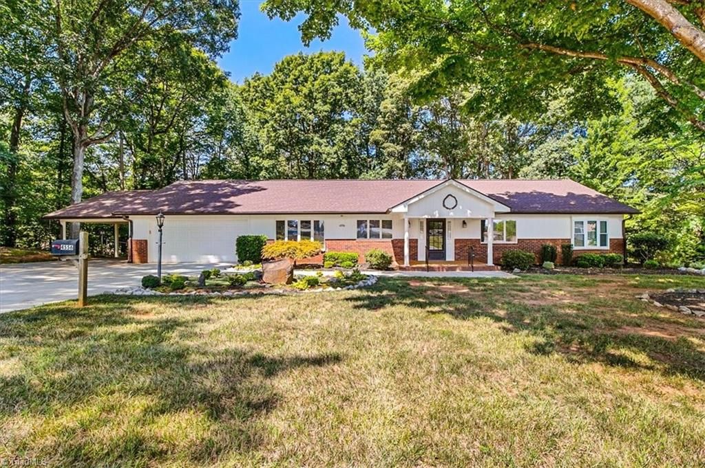 4556 Shattalon Drive, Winston-salem, NC 27106
