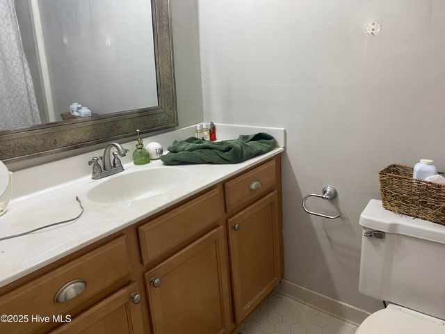 13 Scott Street, Greenville, NC 27858