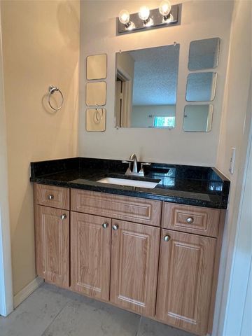 455 ALT 19 S 159, Palm Harbor, FL 34683