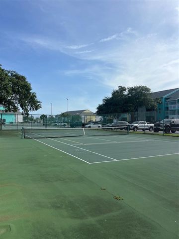 455 ALT 19 S 159, Palm Harbor, FL 34683