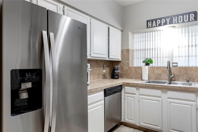 9801 Royal Lane 312, Dallas, TX 75231