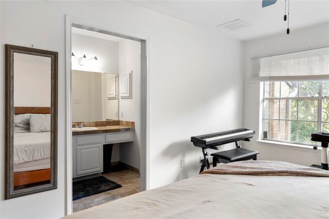9801 Royal Lane 312, Dallas, TX 75231