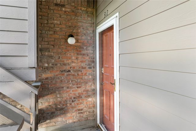 9801 Royal Lane 312, Dallas, TX 75231