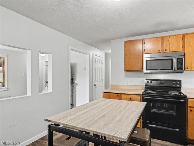 1435 Slagle Drive, Springfield, OH 44312