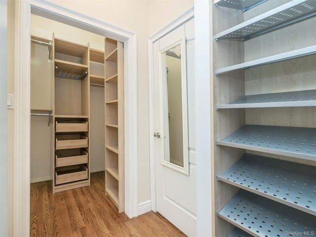 21 Marwood Road N, Port Washington, NY 11050