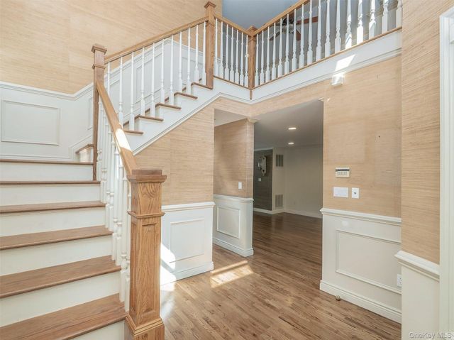 21 Marwood Road N, Port Washington, NY 11050