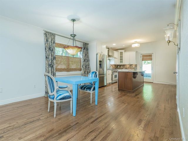 21 Marwood Road N, Port Washington, NY 11050