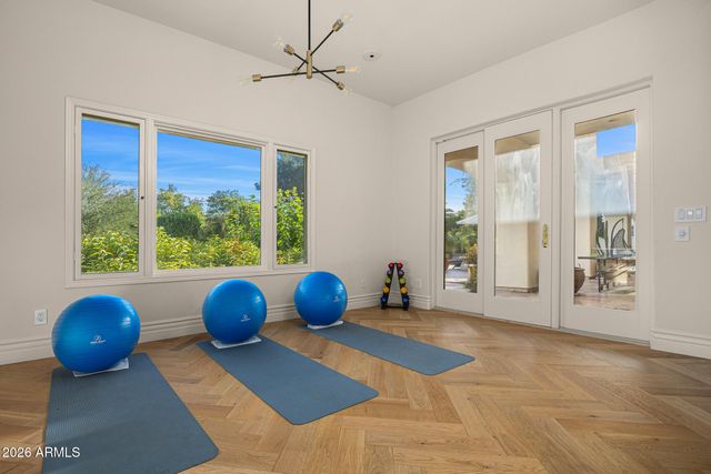 7475 E JACKRABBIT Road, Scottsdale, AZ 85250