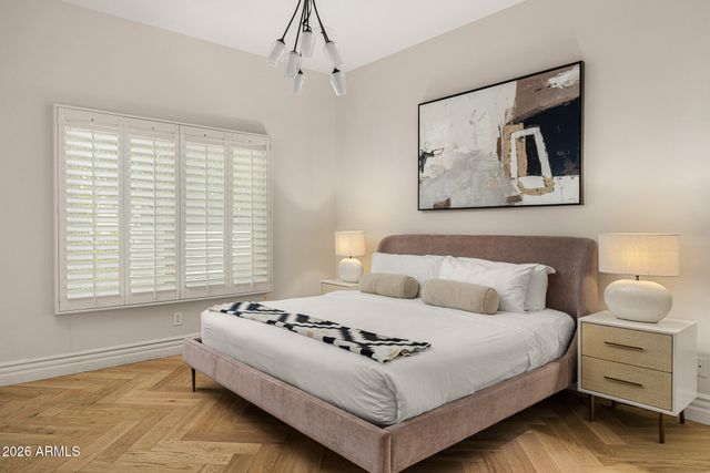 7475 E JACKRABBIT Road, Scottsdale, AZ 85250