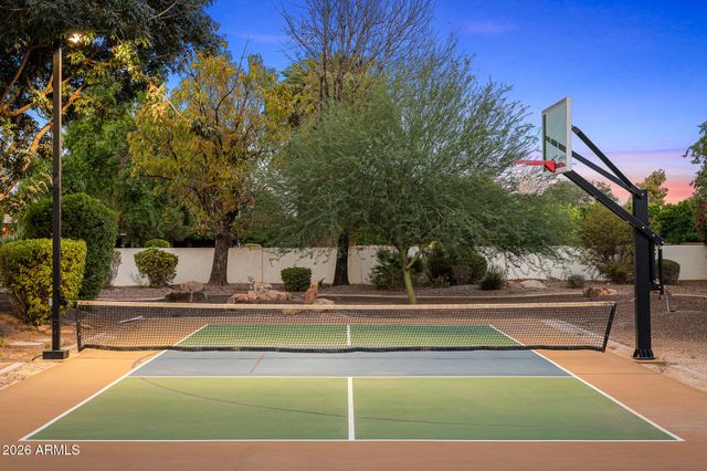 7475 E JACKRABBIT Road, Scottsdale, AZ 85250