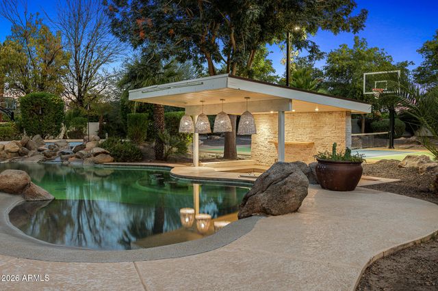 7475 E JACKRABBIT Road, Scottsdale, AZ 85250