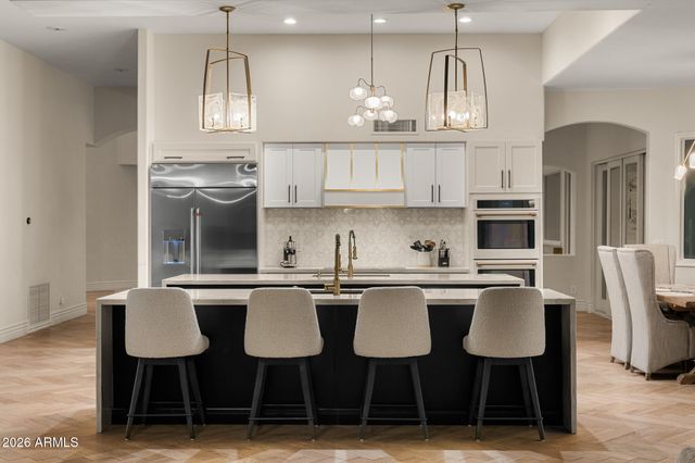 7475 E JACKRABBIT Road, Scottsdale, AZ 85250
