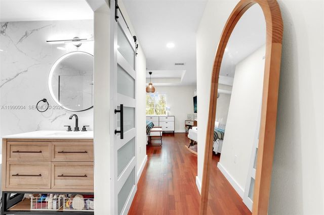 738 NE 90th St 207, Miami, FL 33138