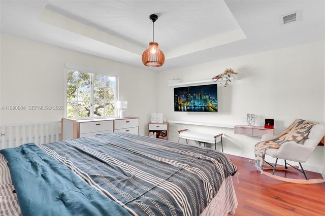 738 NE 90th St 207, Miami, FL 33138