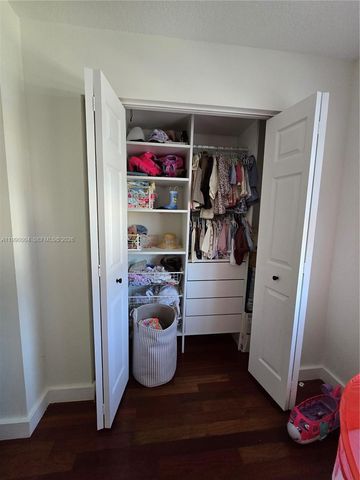 738 NE 90th St 207, Miami, FL 33138