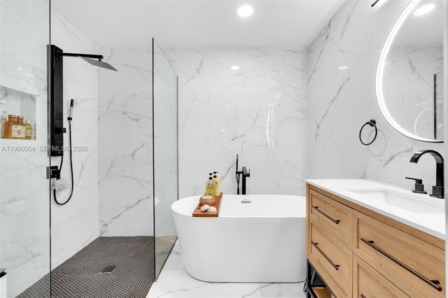 738 NE 90th St 207, Miami, FL 33138