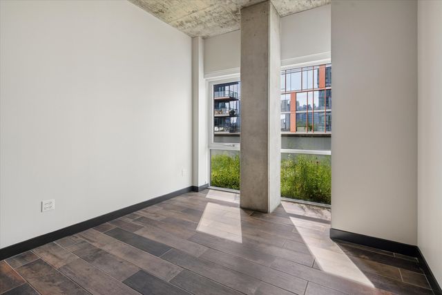 171 N Aberdeen Street 813, Chicago, IL 60607