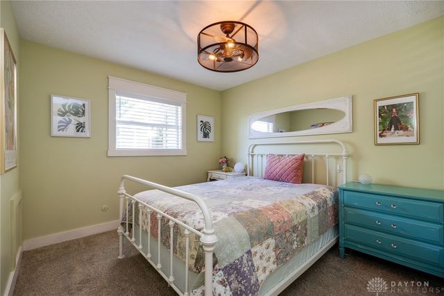 5611 Seybold Road, Brookville, OH 45309