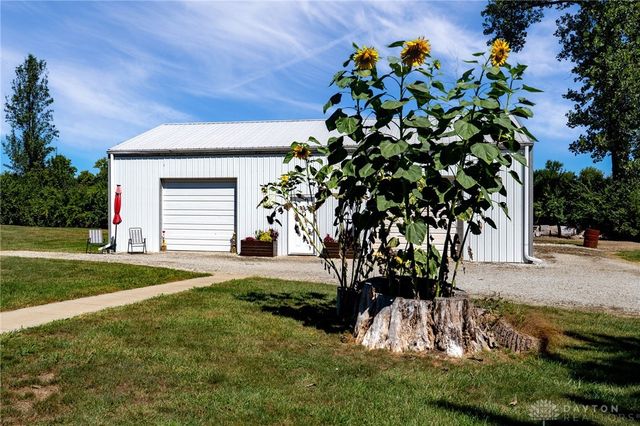 5611 Seybold Road, Brookville, OH 45309