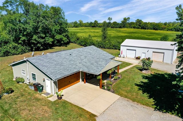 5611 Seybold Road, Brookville, OH 45309