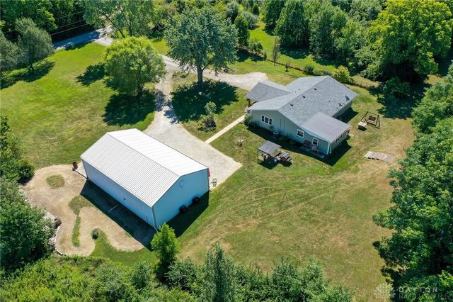 5611 Seybold Road, Brookville, OH 45309