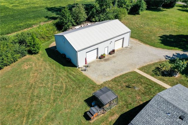 5611 Seybold Road, Brookville, OH 45309