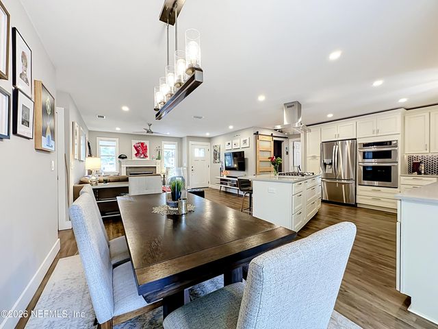 2025 DERRINGER Road, Jacksonville, FL 32225