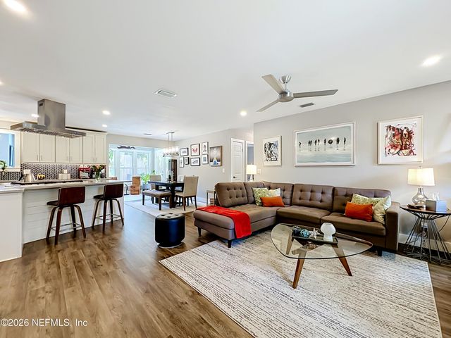 2025 DERRINGER Road, Jacksonville, FL 32225