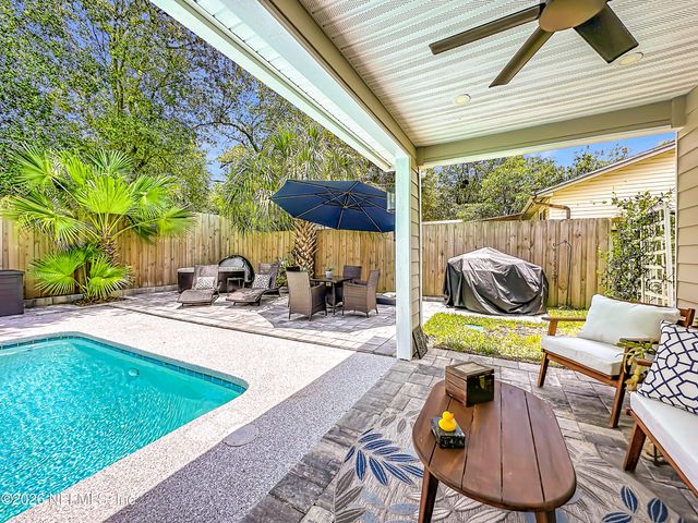 2025 DERRINGER Road, Jacksonville, FL 32225