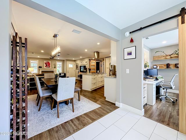 2025 DERRINGER Road, Jacksonville, FL 32225