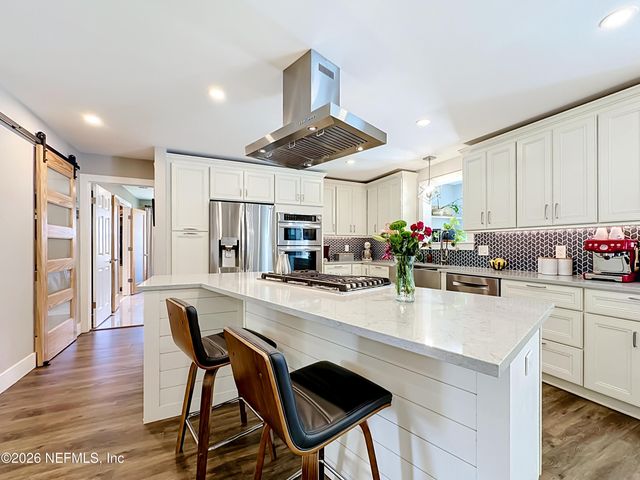 2025 DERRINGER Road, Jacksonville, FL 32225