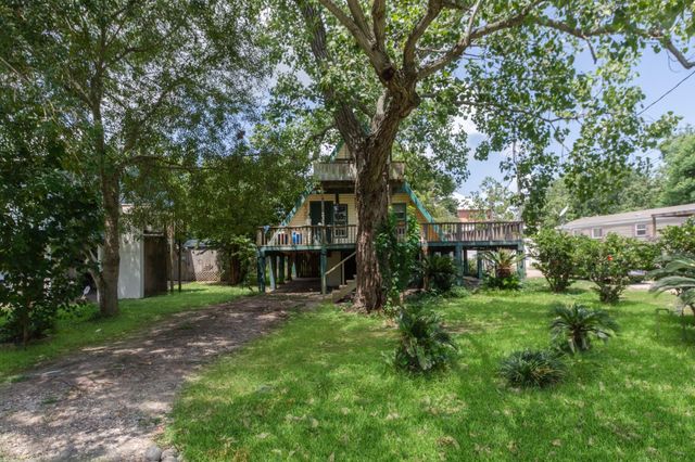 232 3rd Street, Dickinson, TX 77539