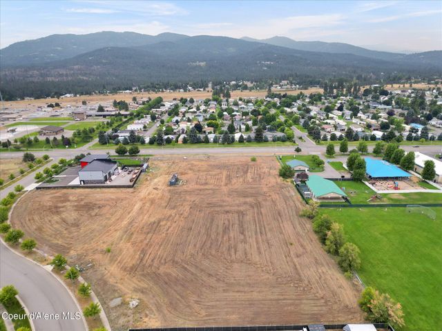 2135 W Seltice WAY, Post Falls, ID 83854