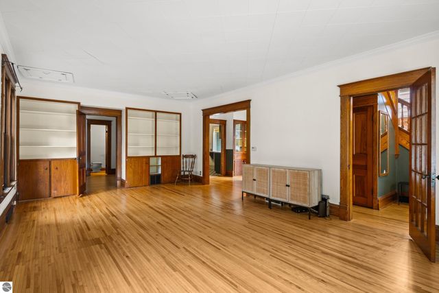 1024 W Front Street, Traverse City, MI 49684