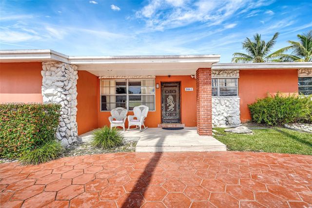 5065 SW 90th Court, Miami, FL 33165