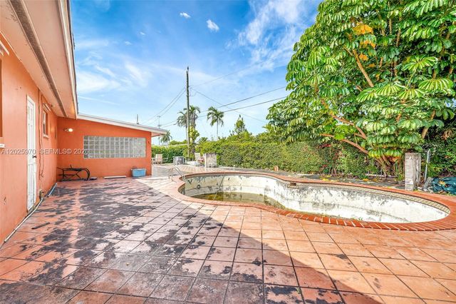 5065 SW 90th Court, Miami, FL 33165