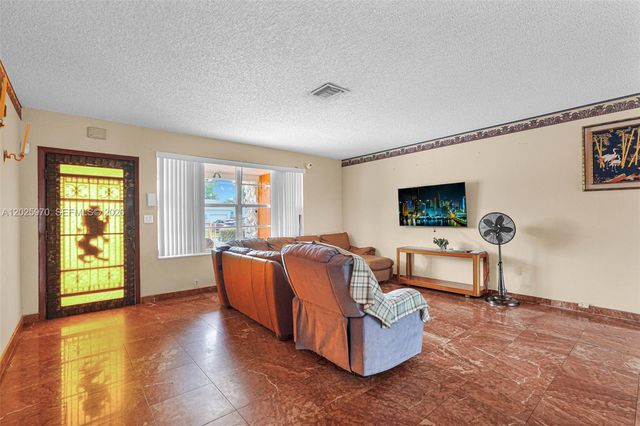 5065 SW 90th Court, Miami, FL 33165
