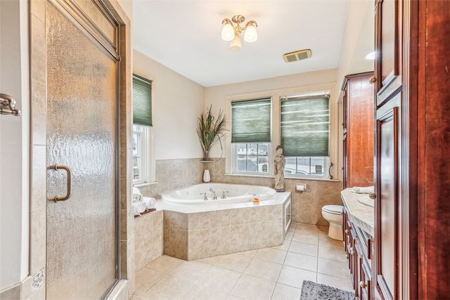 300 Farmington Avenue, Cranston, RI 02920