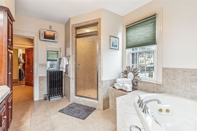 300 Farmington Avenue, Cranston, RI 02920