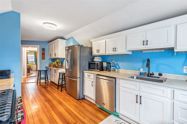 300 Farmington Avenue, Cranston, RI 02920