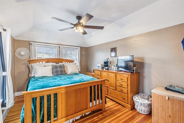 300 Farmington Avenue, Cranston, RI 02920