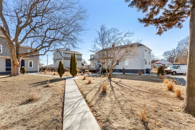 300 Farmington Avenue, Cranston, RI 02920