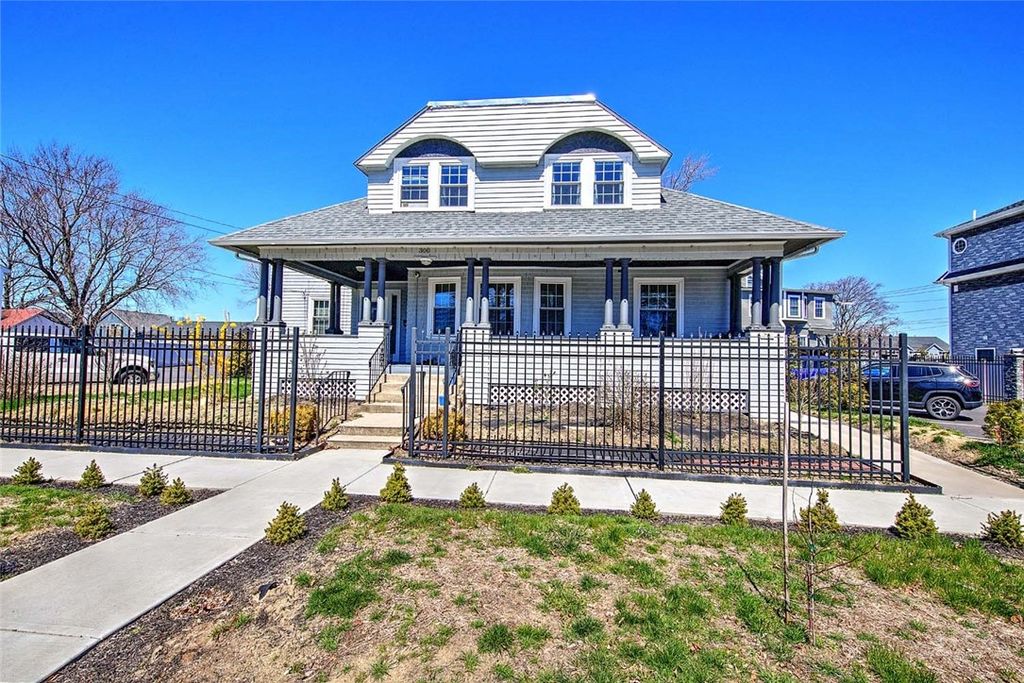 300 Farmington Avenue, Cranston, RI 02920