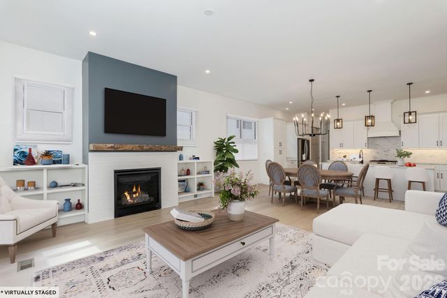 40 Hidden Pond Lane, Brevard, NC 28712