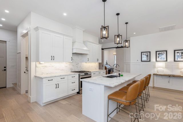 40 Hidden Pond Lane, Brevard, NC 28712