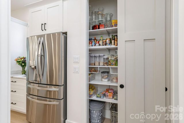 40 Hidden Pond Lane, Brevard, NC 28712