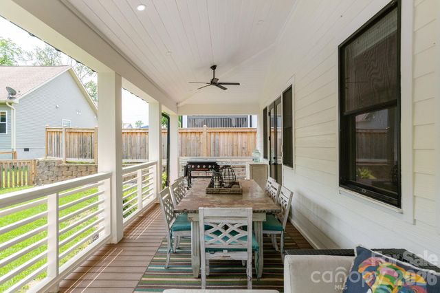 40 Hidden Pond Lane, Brevard, NC 28712